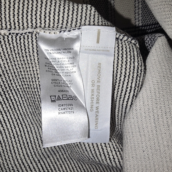 Ann Taylor Plaid Checker Sweater Size L - Picture 4 of 4